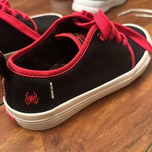 Toms X Marvel Limited Edition sneaker